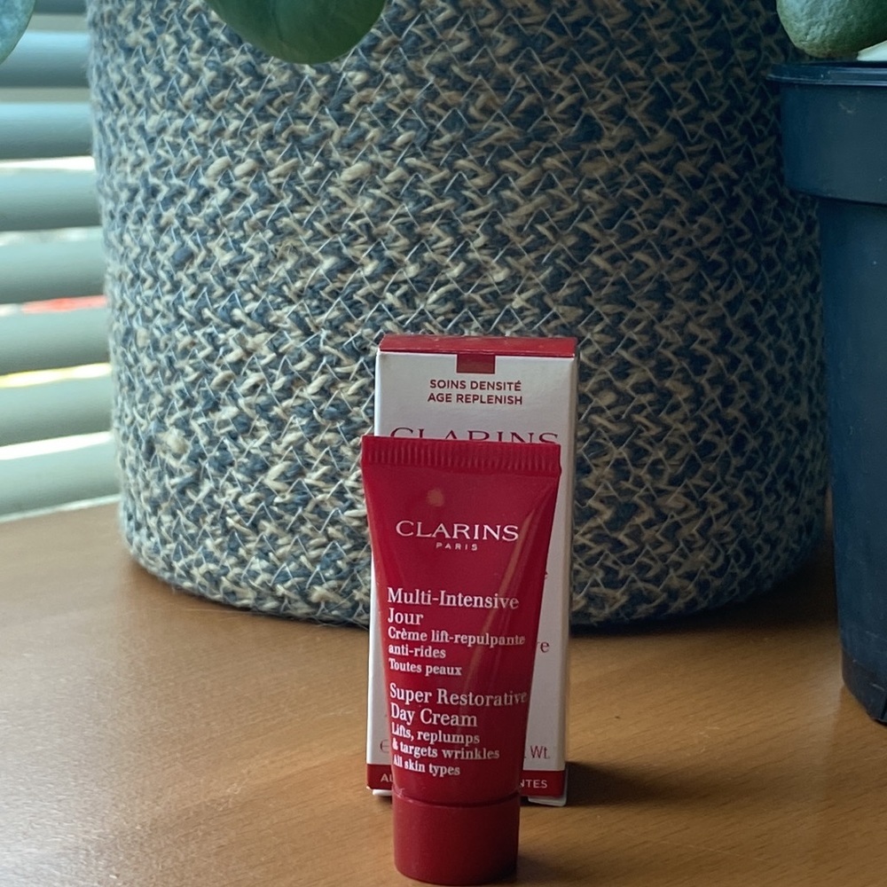 3/$40 🦙 Clarins Multi-Intensive Super Restorative Day Cream 5ml